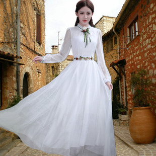 很仙的法国小众秋季新款复古绣花大摆飘逸防晒长袖连衣裙仙女长裙