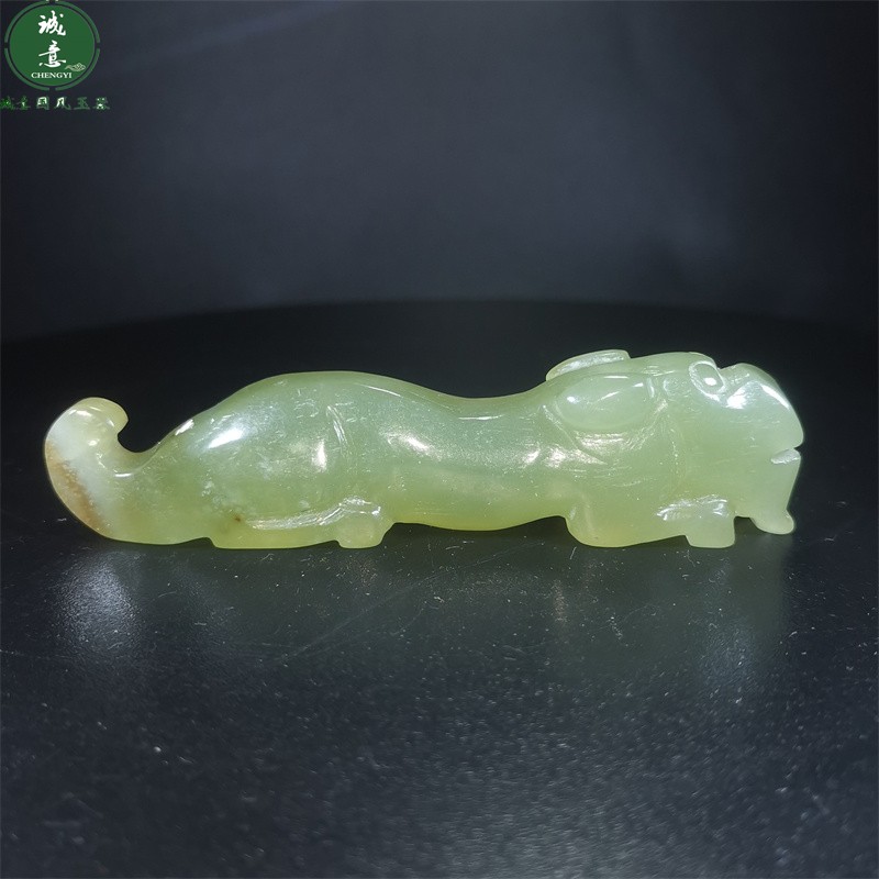 天然岫玉石生肖小老虎符兵符摆件迷你玉佩吊坠手把挂件笔搁笔架山