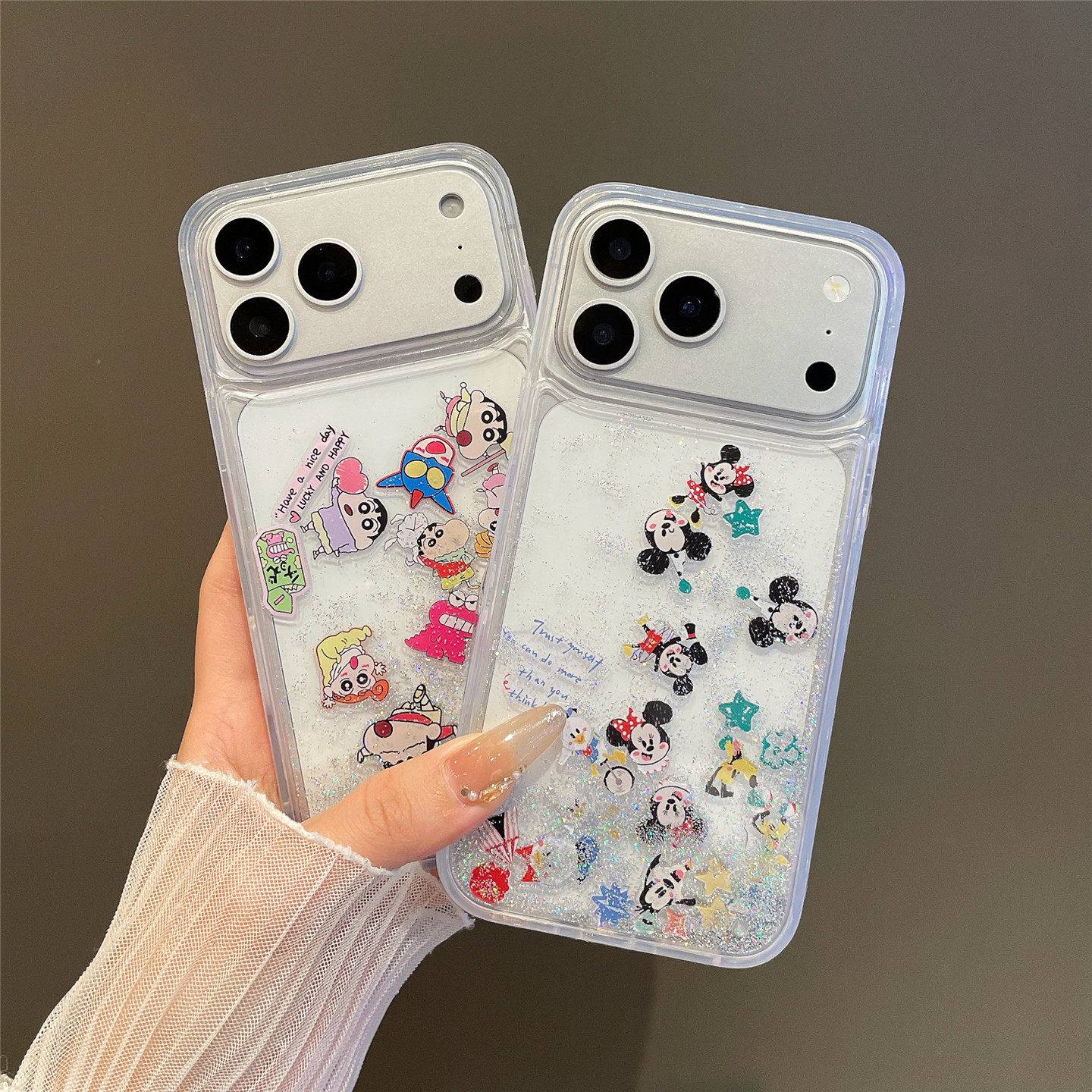 卡通可爱流沙闪粉蜡笔小新米妮适用iphone17promax手机壳果16新款15pro女款14潮女防摔保护套
