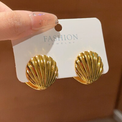 Shell texture earrings海洋贝壳纹理耳环女设计感ins冷淡风耳扣