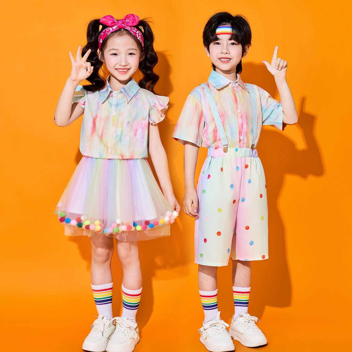儿童啦啦队演出服幼儿园节日活动班服套装纱裙背带裤马卡龙表演服