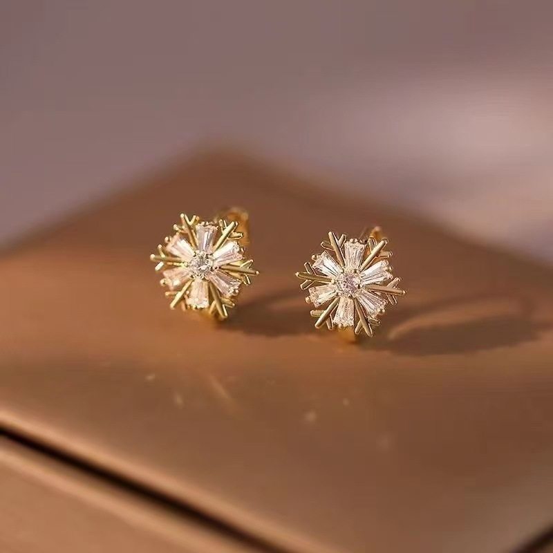 轻奢雪花耳环ins小众设计感耳扣女式小巧气质高级精致款雪花耳钉,金属材料及制品,金属结构件,淘宝优惠券,粉丝福利购,淘宝优惠卷