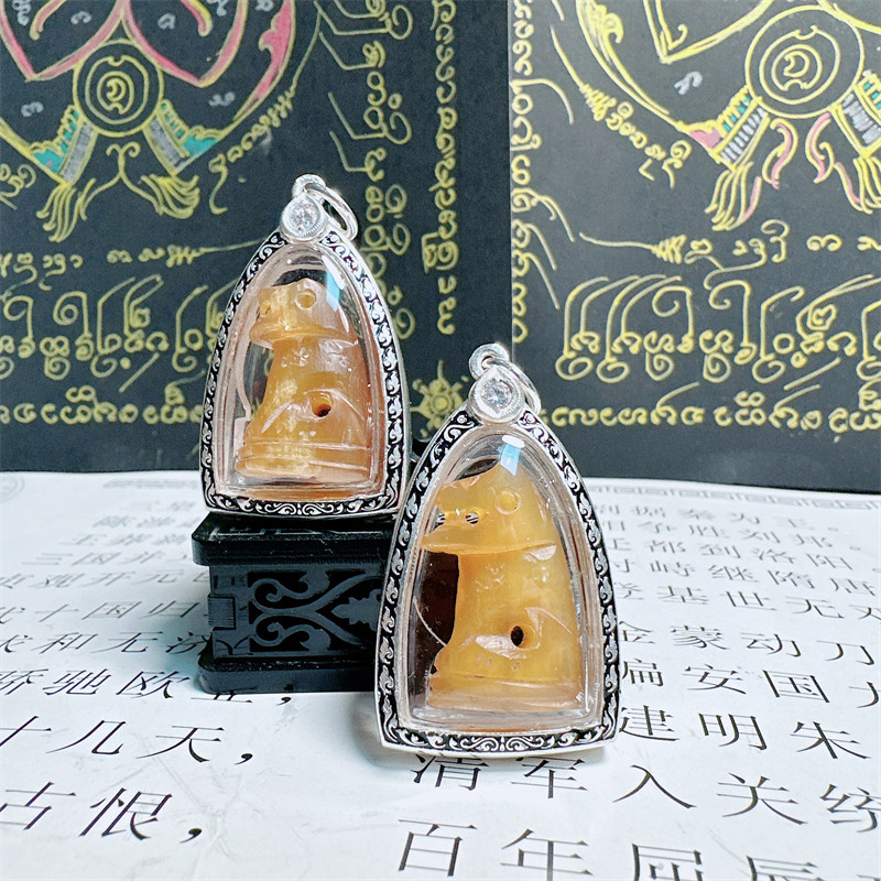 南传佛缘泰国佛牌原庙真品阿赞素小老虎乔舍水牛角雕刻找米虎