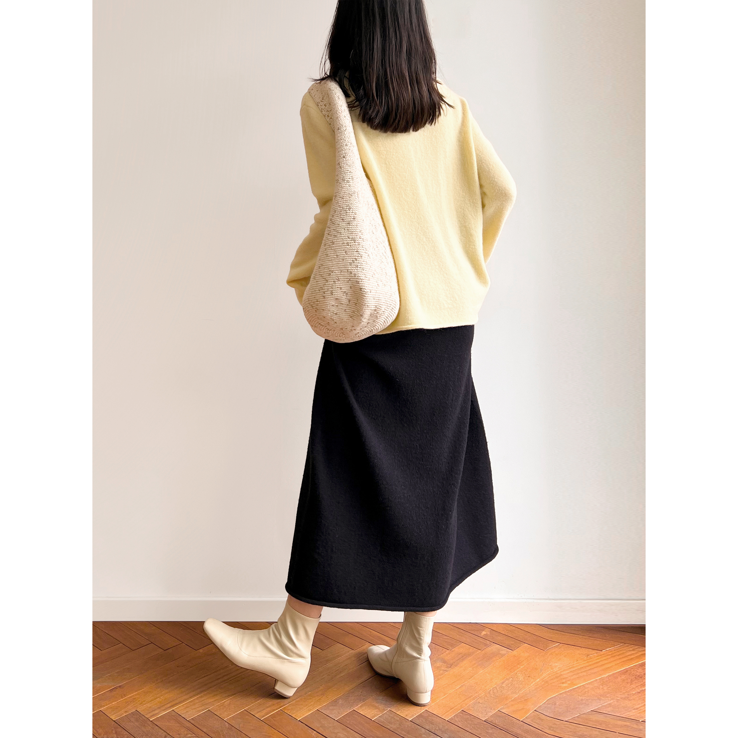 羊驼毛混纺卷边茧型半身裙