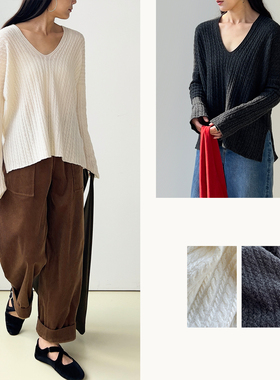 (2色) Plain Sight 白色、深灰绞花羊毛前后V领毛衣