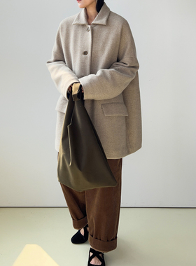 Plain Sight 燕麦色全羊毛落肩廓形短大衣