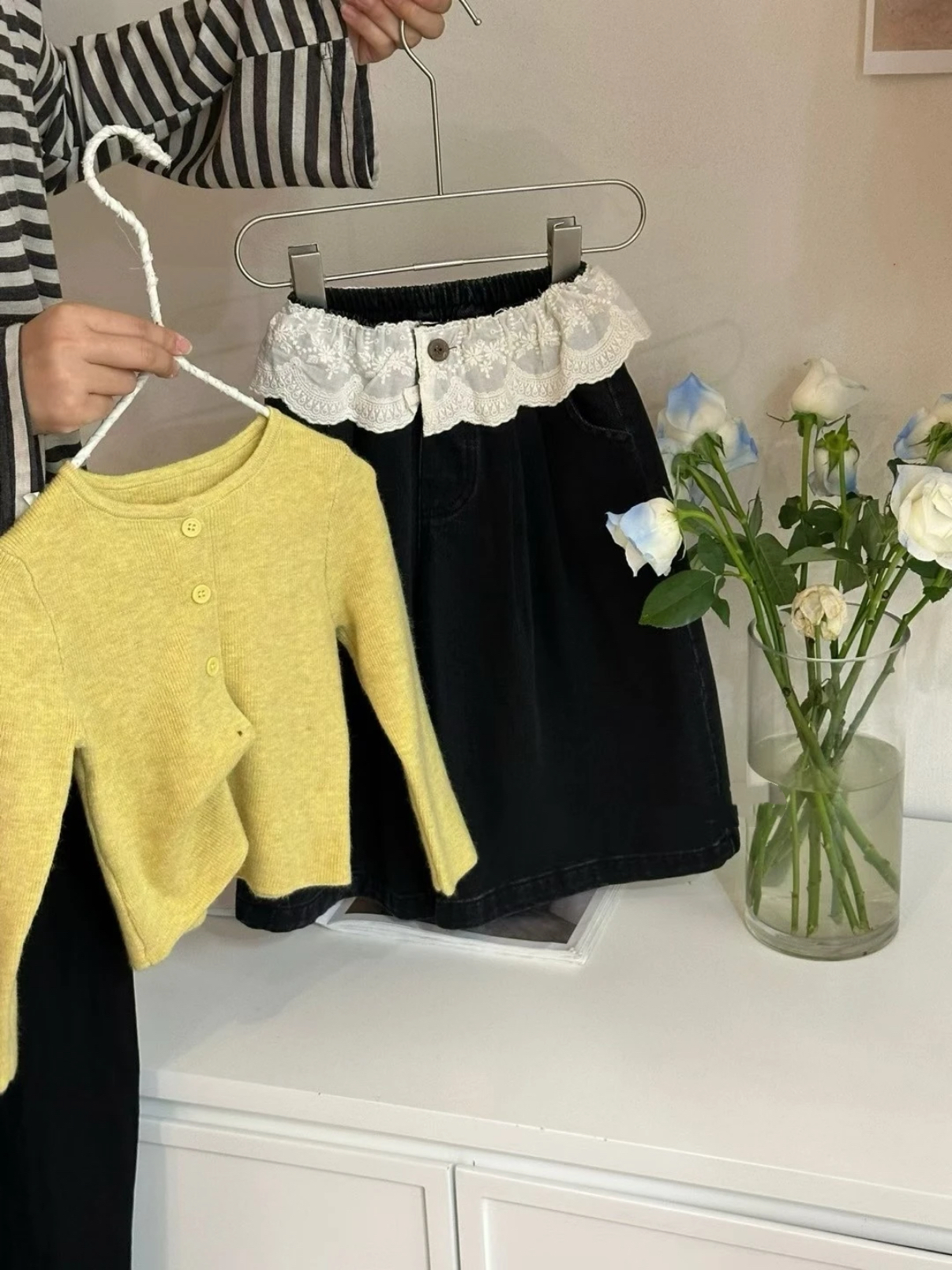 女童花边牛仔裤秋装2025女宝休闲直筒裤甜美修身毛衣拼接阔腿裤潮