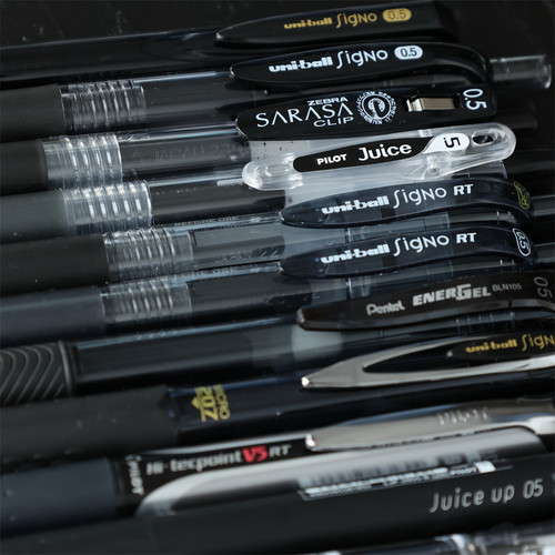 考试用进口中性笔黑色0.5