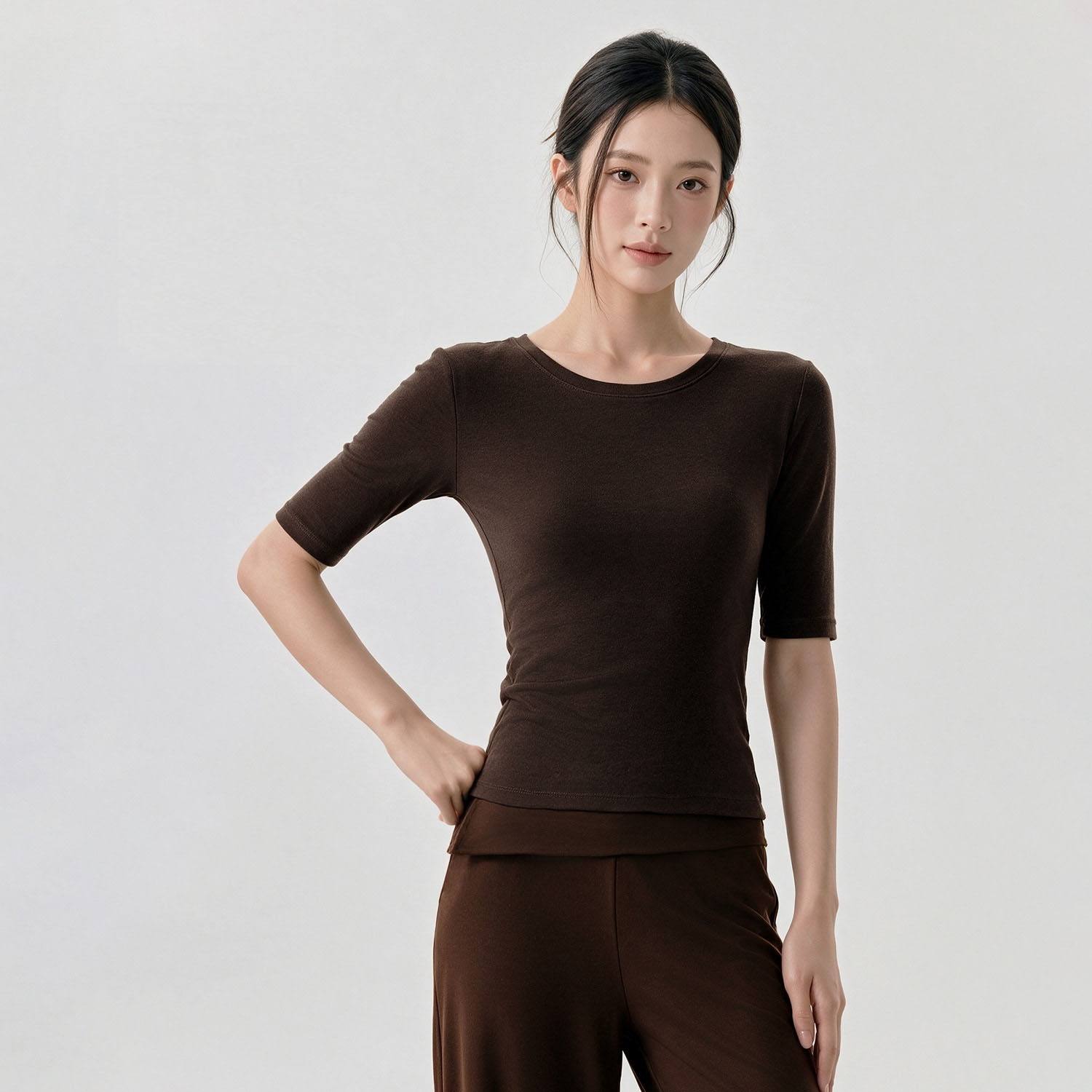 瑜伽中袖女t恤圆领短款图片