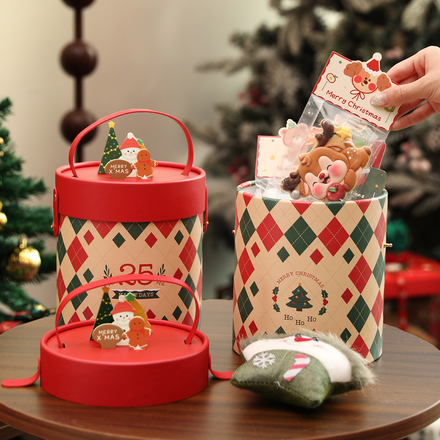 圣诞礼盒空盒高级感大号饼干包装伴手物女生男2025新款糖果抱抱桶