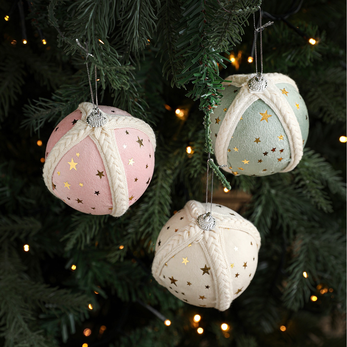 Christmas tree ornaments 8CM泡沫球圣诞树挂件挂饰吊球星星布艺