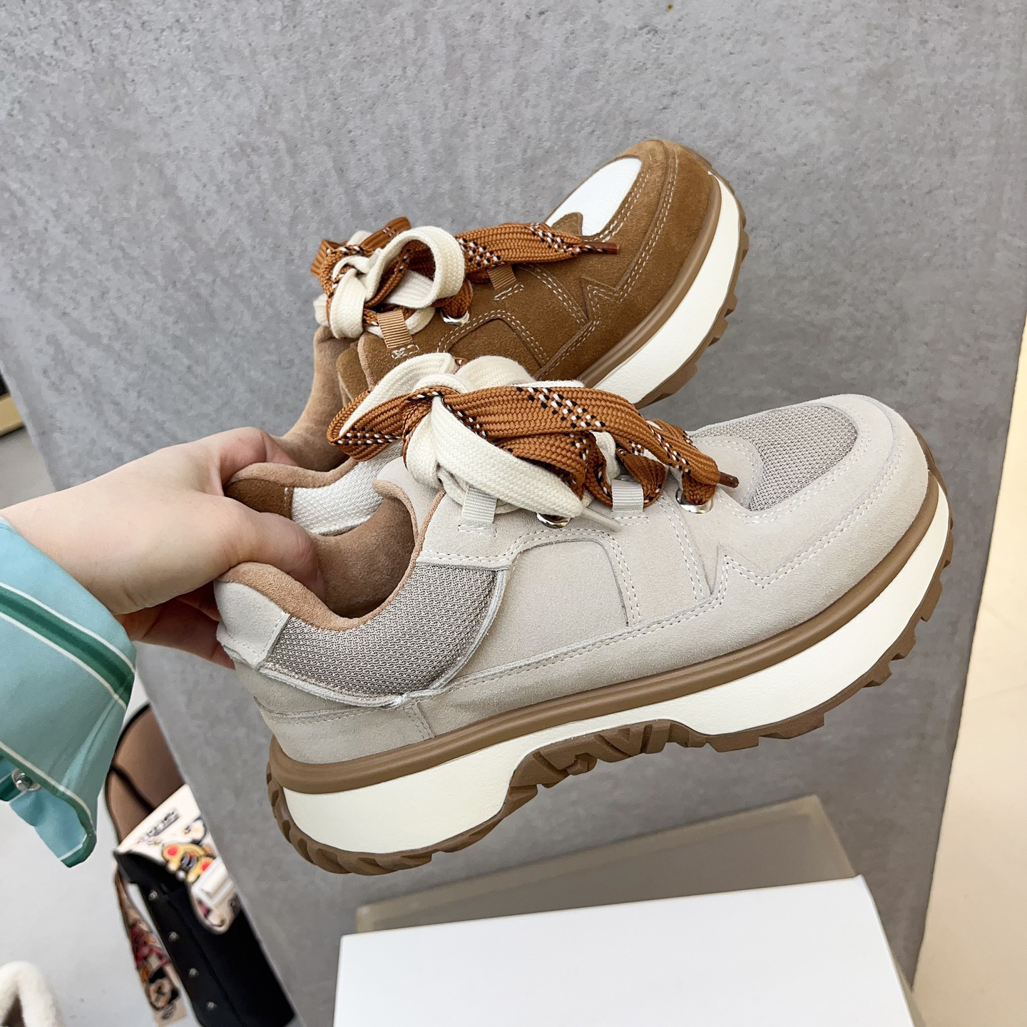 2025新款磨砂皮松糕厚底老爹鞋