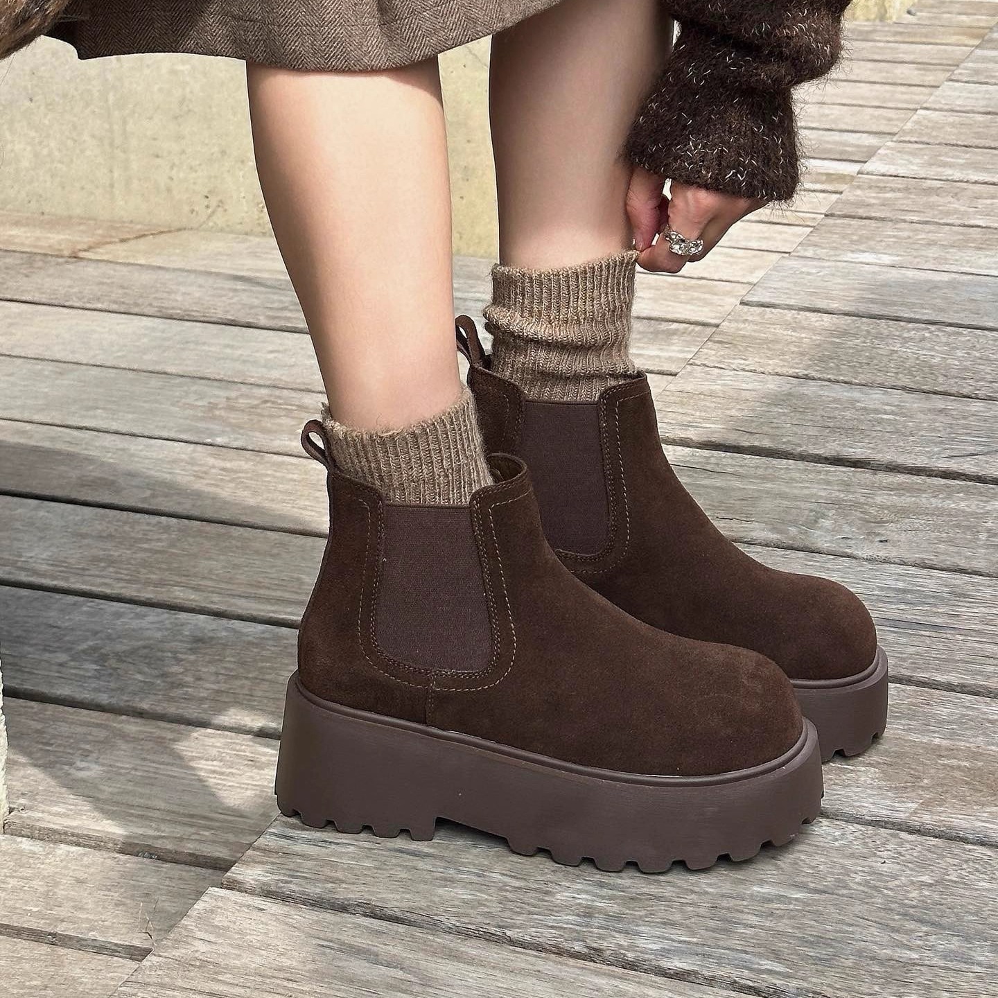 复古风磨砂皮厚底马丁靴