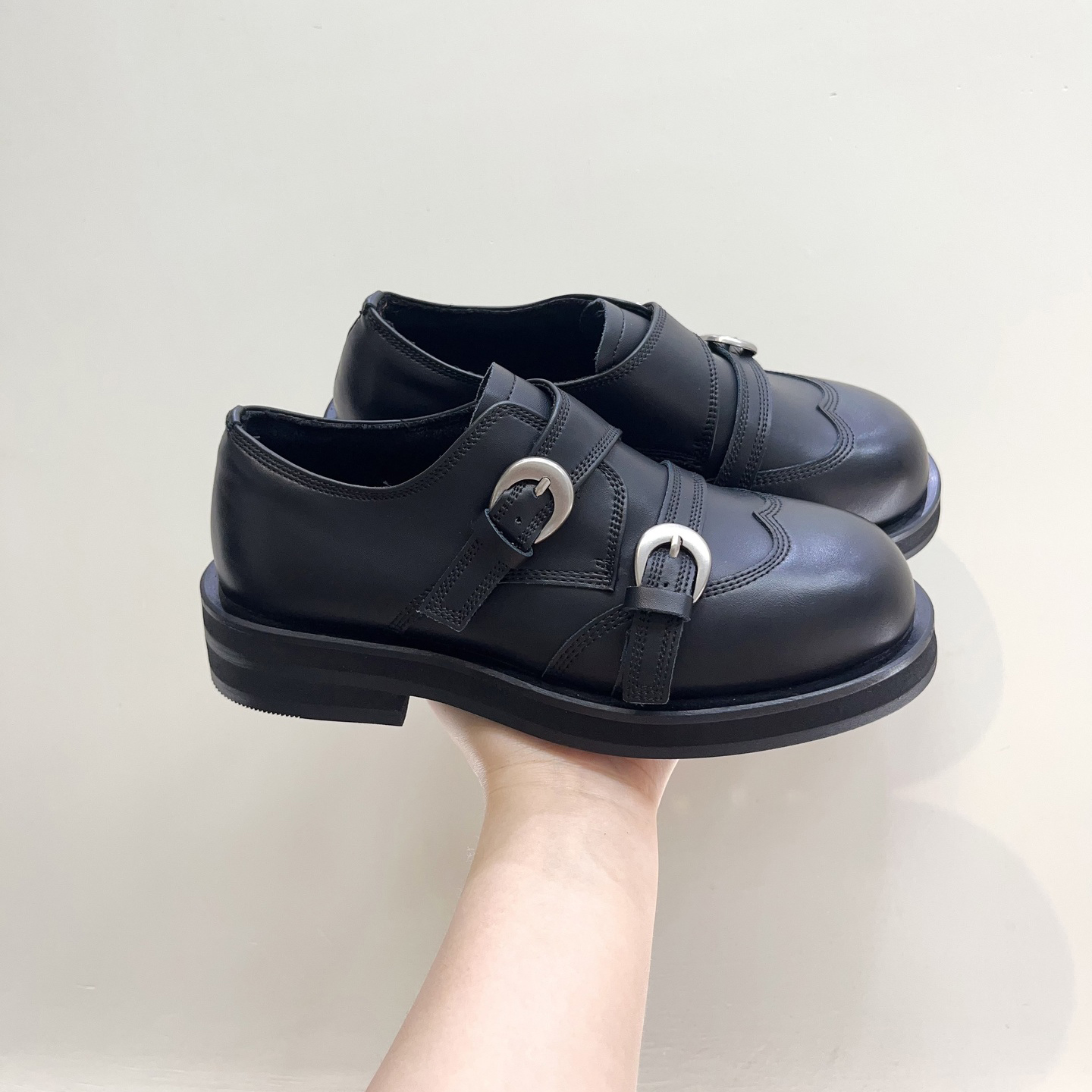 复古风皮带扣粗跟厚底加绒乐福鞋