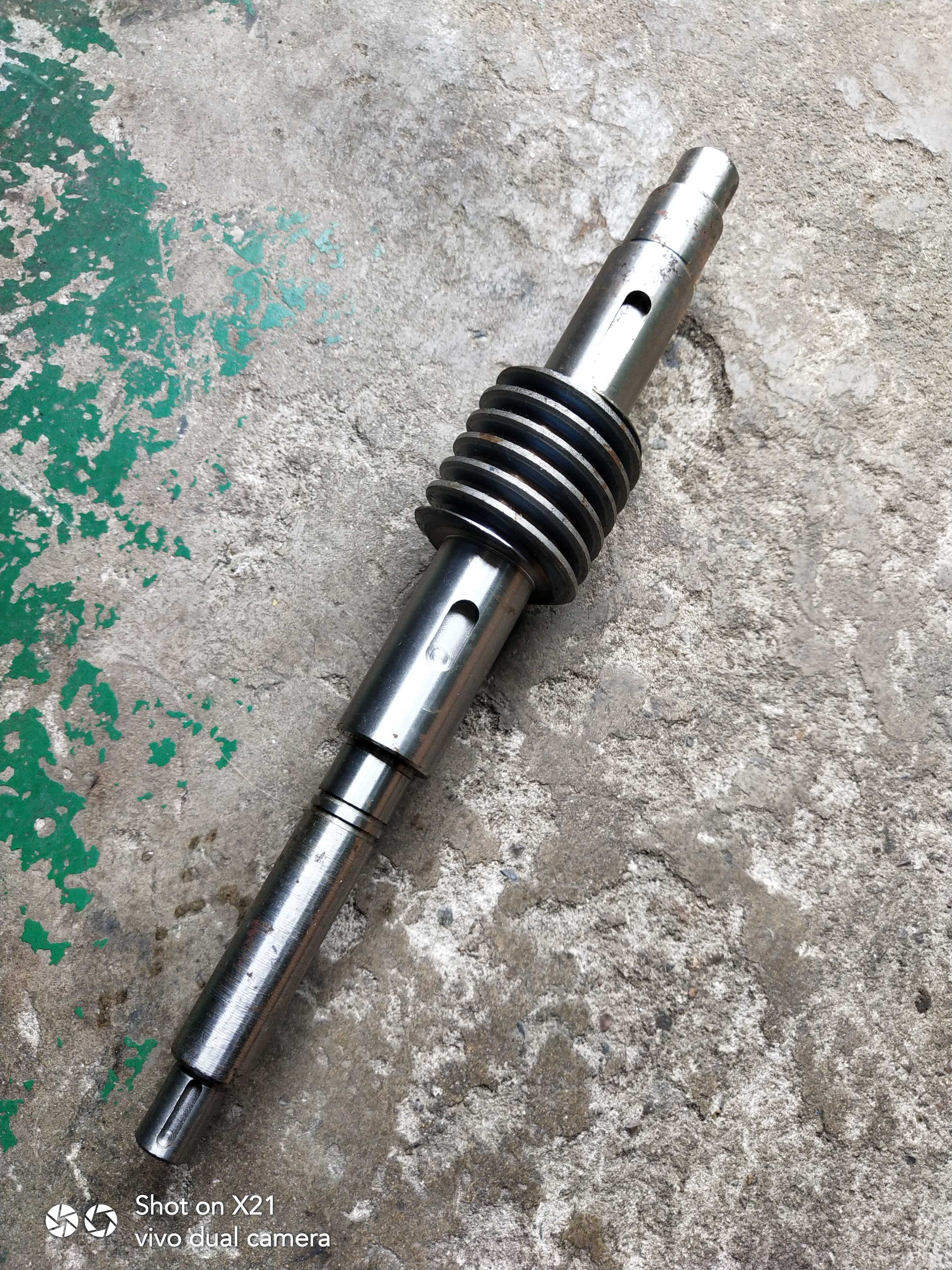 大连机床CD6104A615/0A/CDE6140车床配件26133蜗轮Z25蜗杆轴26758