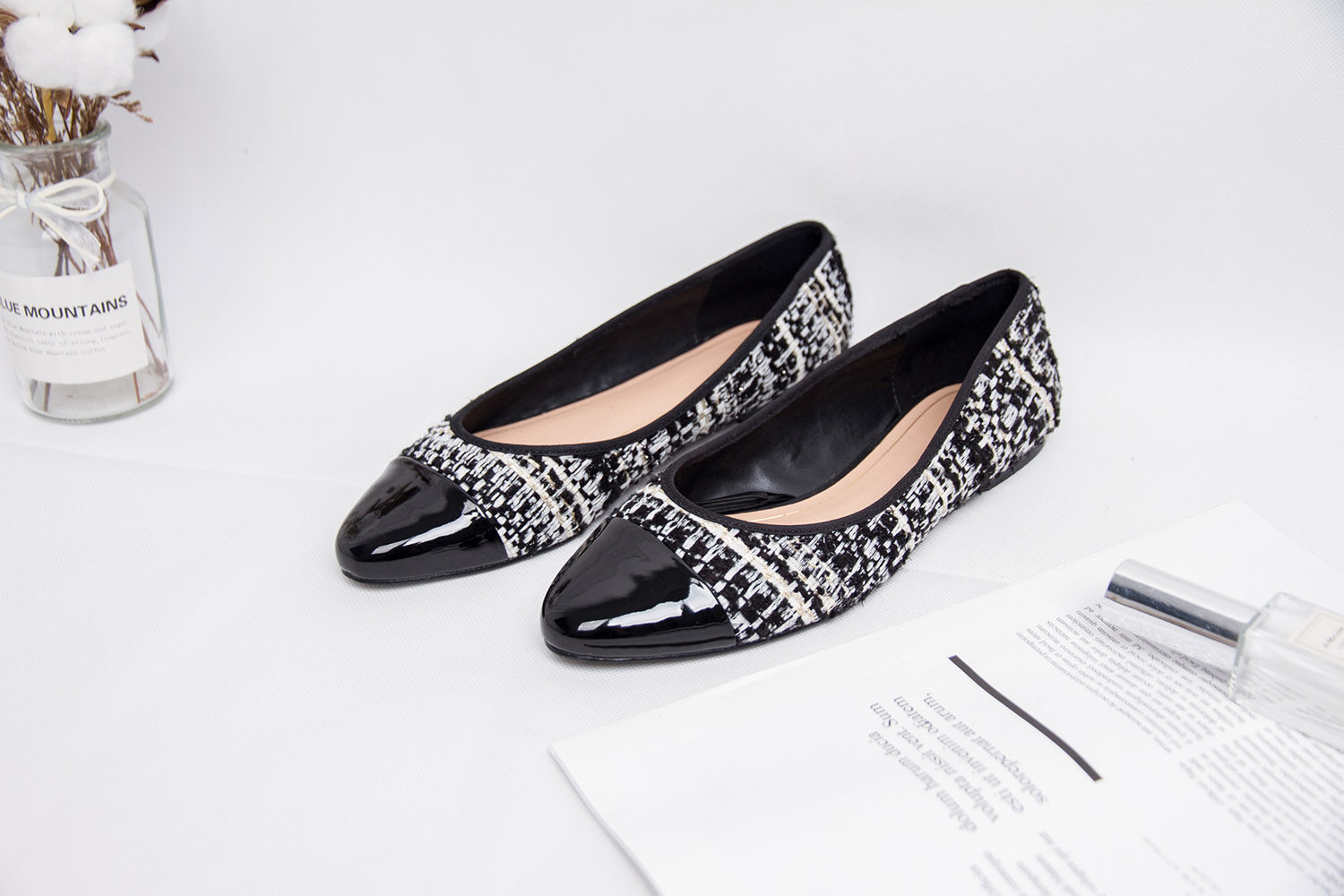 [BANYIYOU 2024 가을 새로운 인터넷 연예인 지적 발가락 플랫 슈즈 요정 스타일 발레 슈즈 다목적 블랙 스쿠프 슈즈