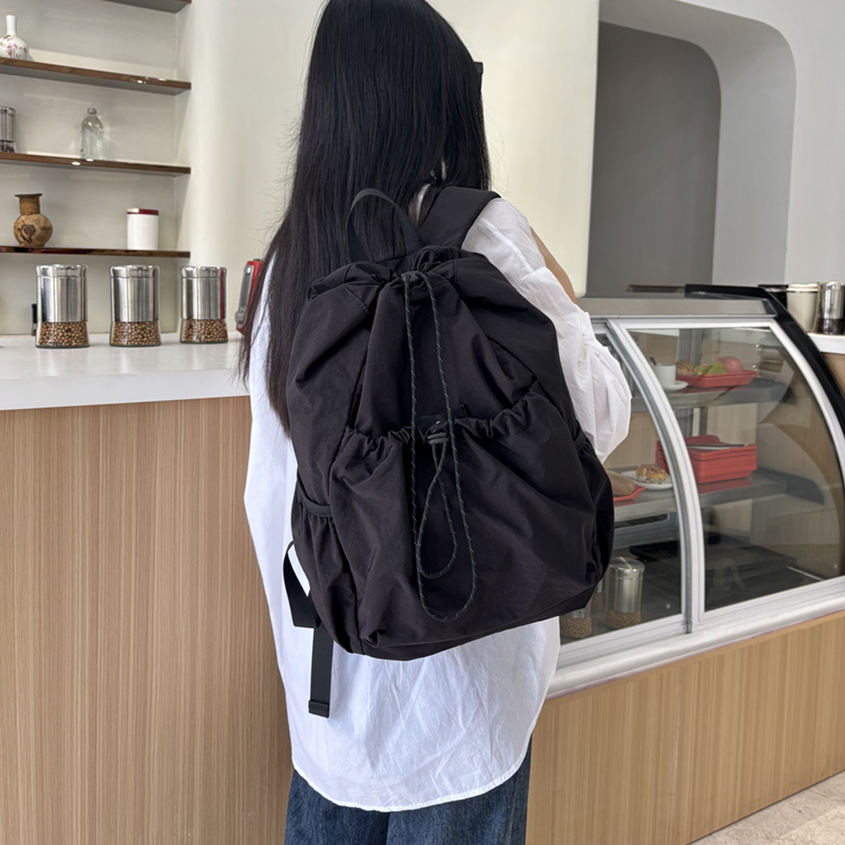 抽绳运动双肩背包旅行包
