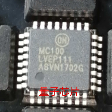 MC100LVEP111FA  MC100 LVEP111FA  QFP-32