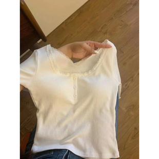 T恤女带胸垫修身 清纯甜美风露锁骨蕾丝花边圆领长袖 显瘦保暖打底