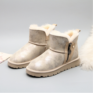 新款 加绒加厚保暖棉鞋 皮毛一体雪地靴女短筒牛皮羊毛平底短靴冬季