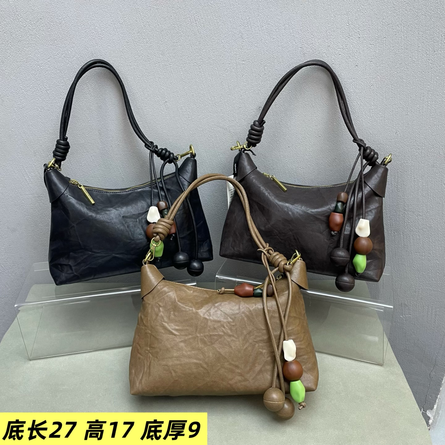 手抓纹挂件休闲女包2026新款百搭洋气欧美韩版大气潮流单肩斜挎包