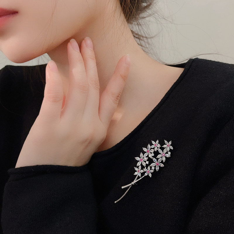 女士气质小碎花节日胸针高档礼服胸针