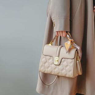 日本包包女士秋冬新款通勤女包大容量妈妈包斜挎包高级质感手提包