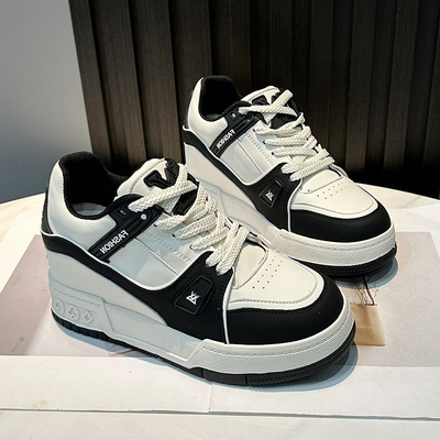 真皮内增高松糕底熊猫小白鞋女