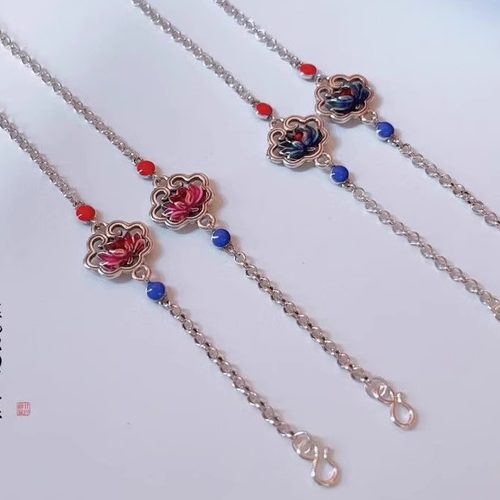 风格佰变，是闭眼可以入项链