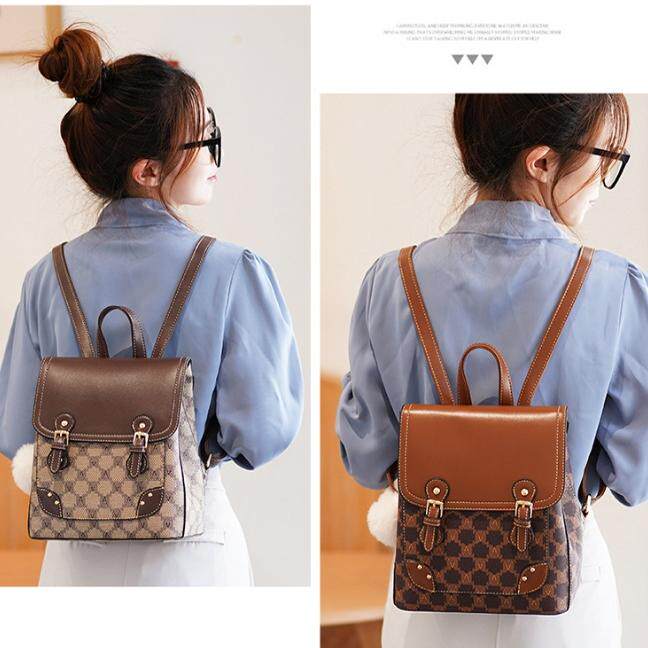 方形正品真皮双肩包女2024新款潮时尚牛皮女士背包大容量旅行书包