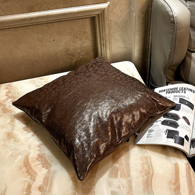 意大利ilcea进口头层小牛皮金钱豹纹理金色龟裂纹抱枕皮(无芯)