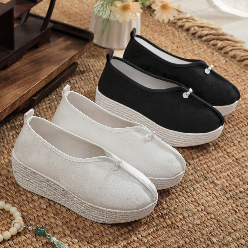 新款汉服鞋松糕底暗花布鞋民族风透气古风学生女高跟中式秀禾单鞋