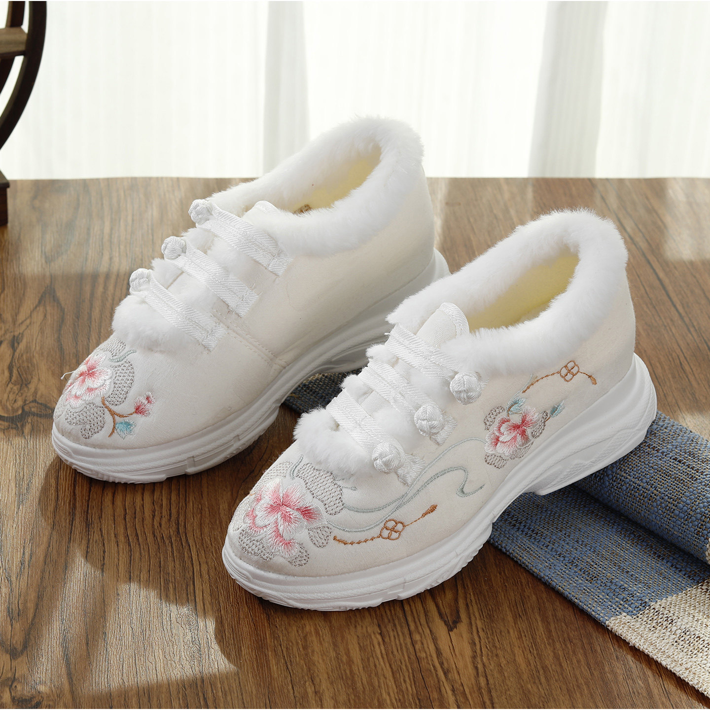 民族风运动鞋国风加绒保暖增高汉服鞋子配旗袍鞋布鞋软底女绣花鞋,女鞋,绣花鞋,淘宝优惠券,粉丝福利购,淘宝优惠卷