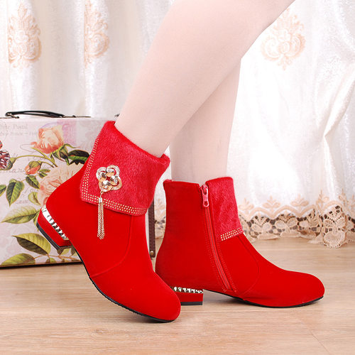 平底婚靴结婚鞋女冬季红色低跟大码新娘鞋加绒棉靴子粗跟红鞋短靴