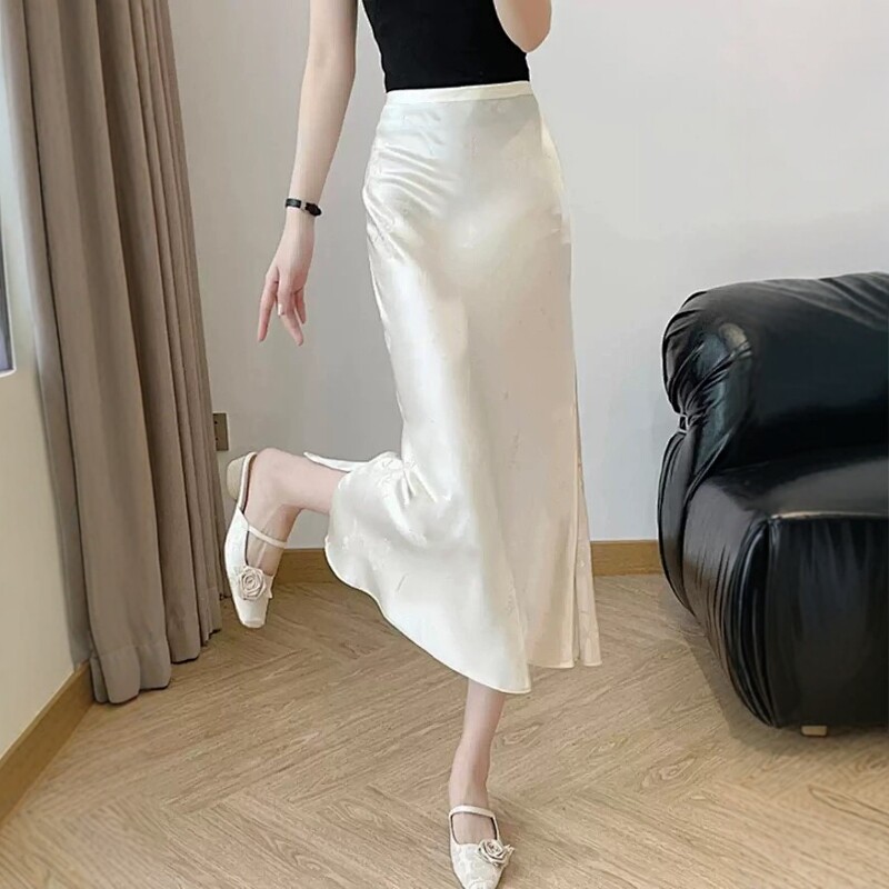 杏色松紧腰醋酸半身裙女夏斜裁高级感高腰显瘦百搭缎面鱼尾A字裙