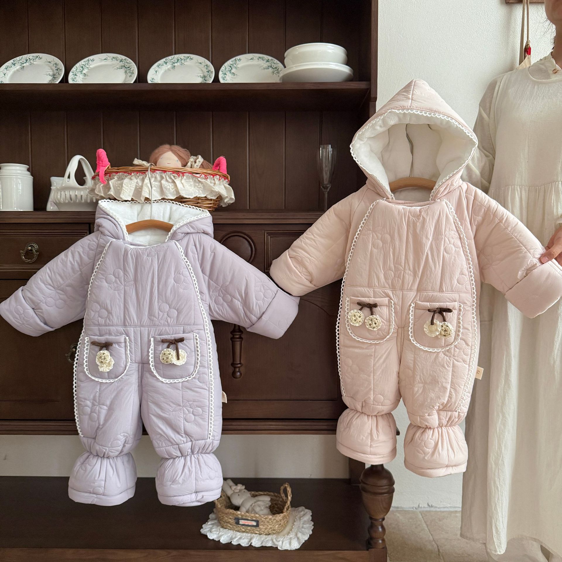 婴儿服冬季加绒加厚夹棉连体衣