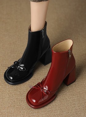 木木子2025秋冬法式高跟鞋蝴蝶结红色新娘鞋子婚鞋圆头粗跟短靴女