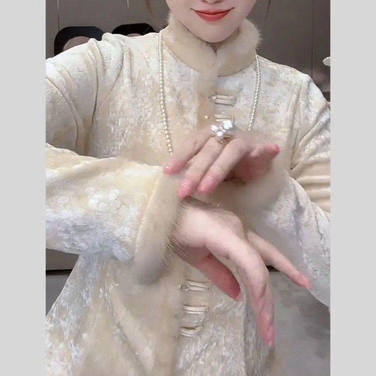 原版直播爆款2025冬季新款新中式国风洋气减龄内搭打底衫