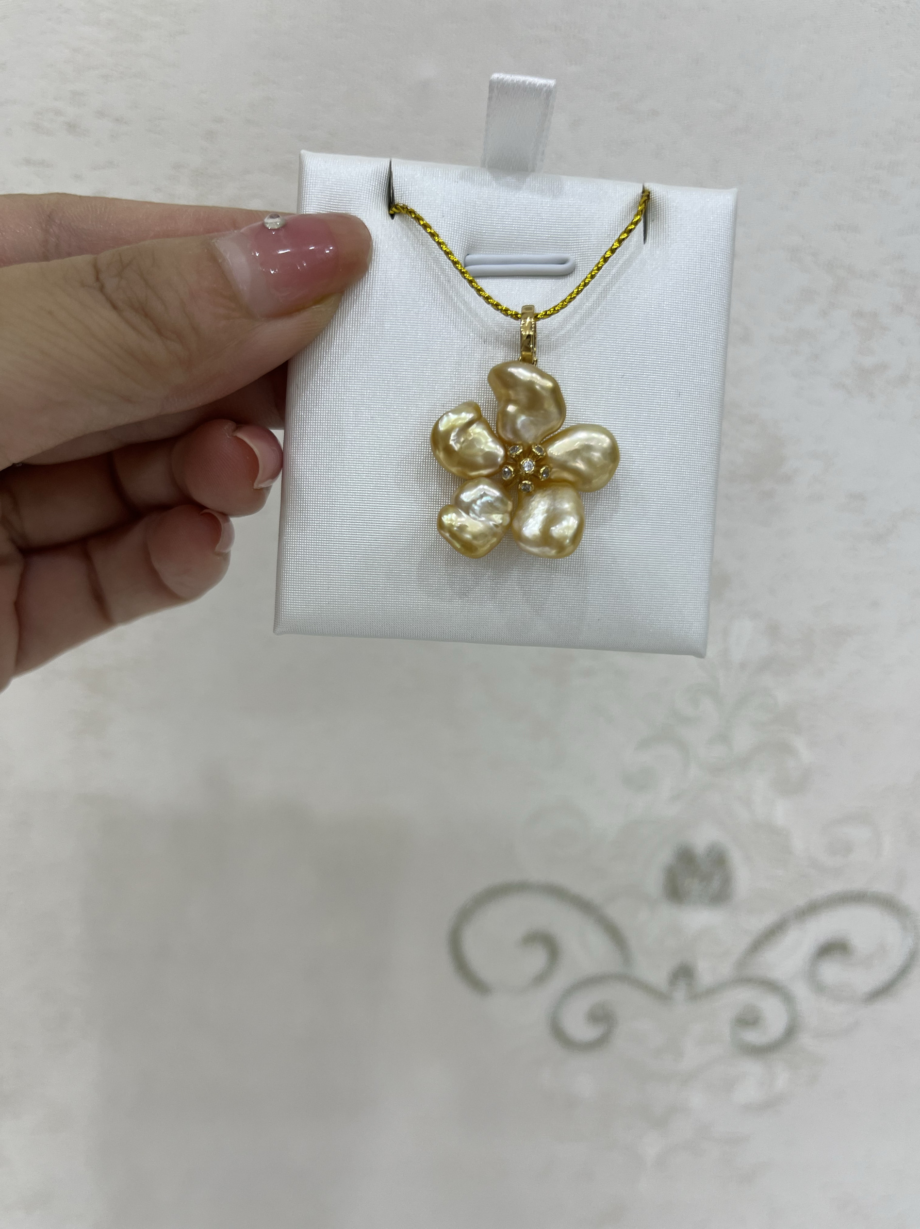 南洋金珠野生keshi花朵三叶草吊坠18k金镶钻万能扣