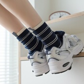 秋冬天袜子女中筒袜后跟布标潮条纹日系外穿鲨鱼裤 全店满15 包邮 袜