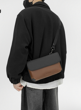 觅旧潮牌斜挎包男休闲小包皮质单肩包通勤背包高级感男士包包6385