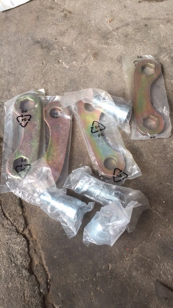 丰田进口柴油叉车发动机配件 波箱配件 7FD30后桥横置缸液压连杆