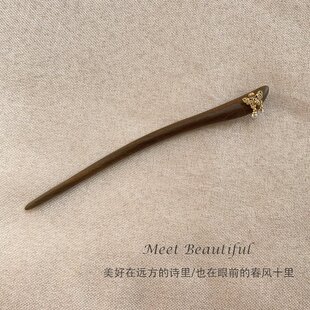 新款蝴蝶绿檀木发簪古风流苏步摇盘发钗高级感簪子女汉服旗袍配饰