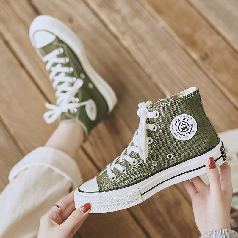 人本帆布鞋21230春秋男女青少年季学生百搭休闲新款情侣板鞋21231