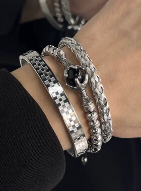 跨境钛钢饰品麻花辫钢丝开口手镯男简约百搭配不锈钢饰品厂价批发