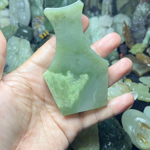 翠色玉净瓶小摆