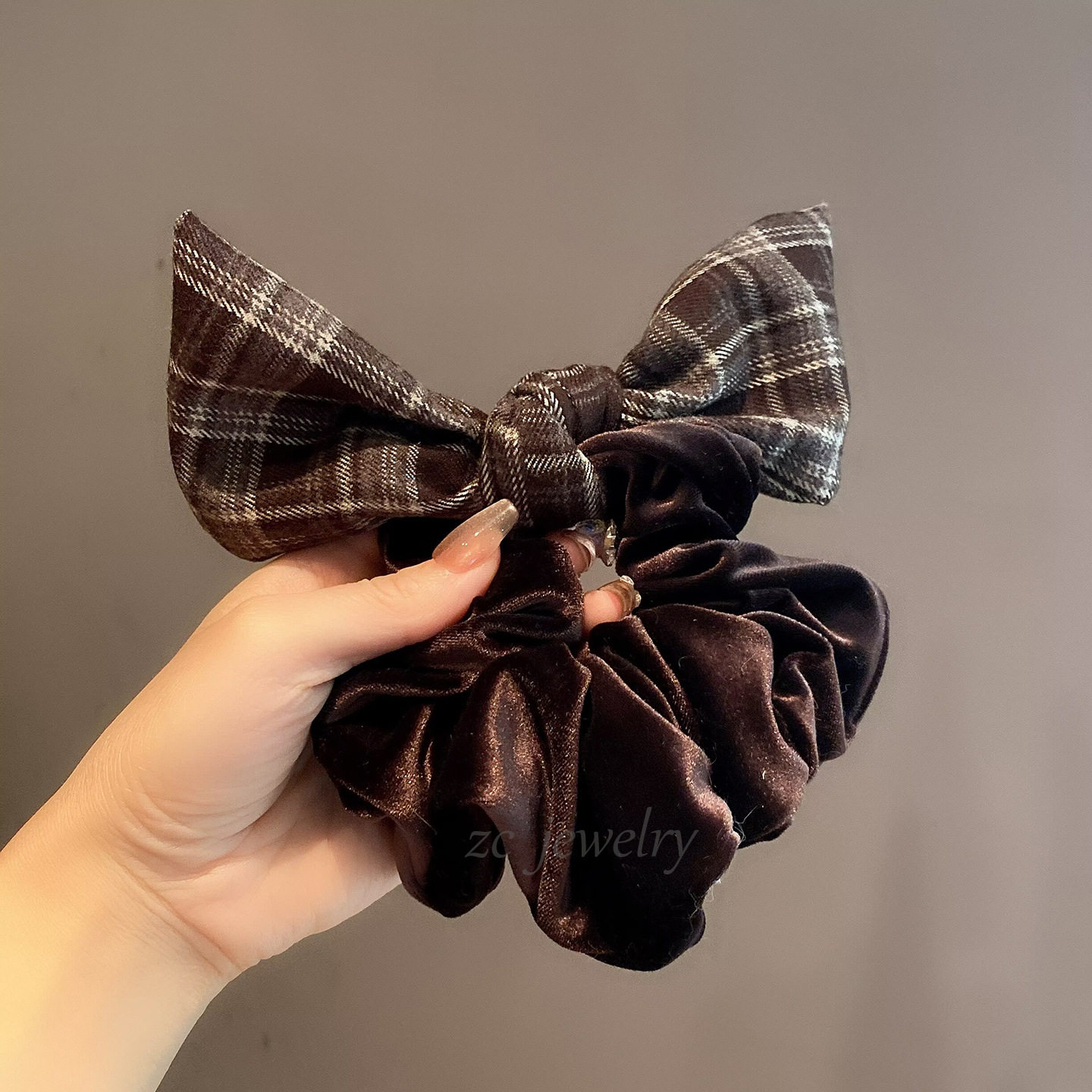 韩国东大门新款咖色丝绒格纹蝴蝶结皮筋女时尚甜美后脑勺丸子发圈