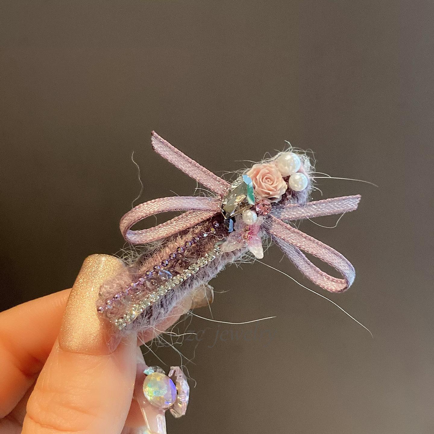 韩国水晶紫色毛线玫瑰蝴蝶结夹甜美气质少女感侧边夹额前刘海碎发