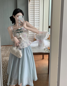 RM19656#盐系优雅复古气质高级感印花方领吊带外穿背心上衣女