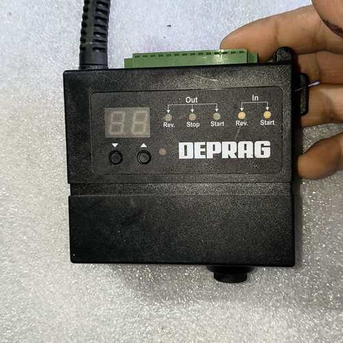 议价DEPRAG(德派)控制盒一台，，成色如图，具体如何可维修